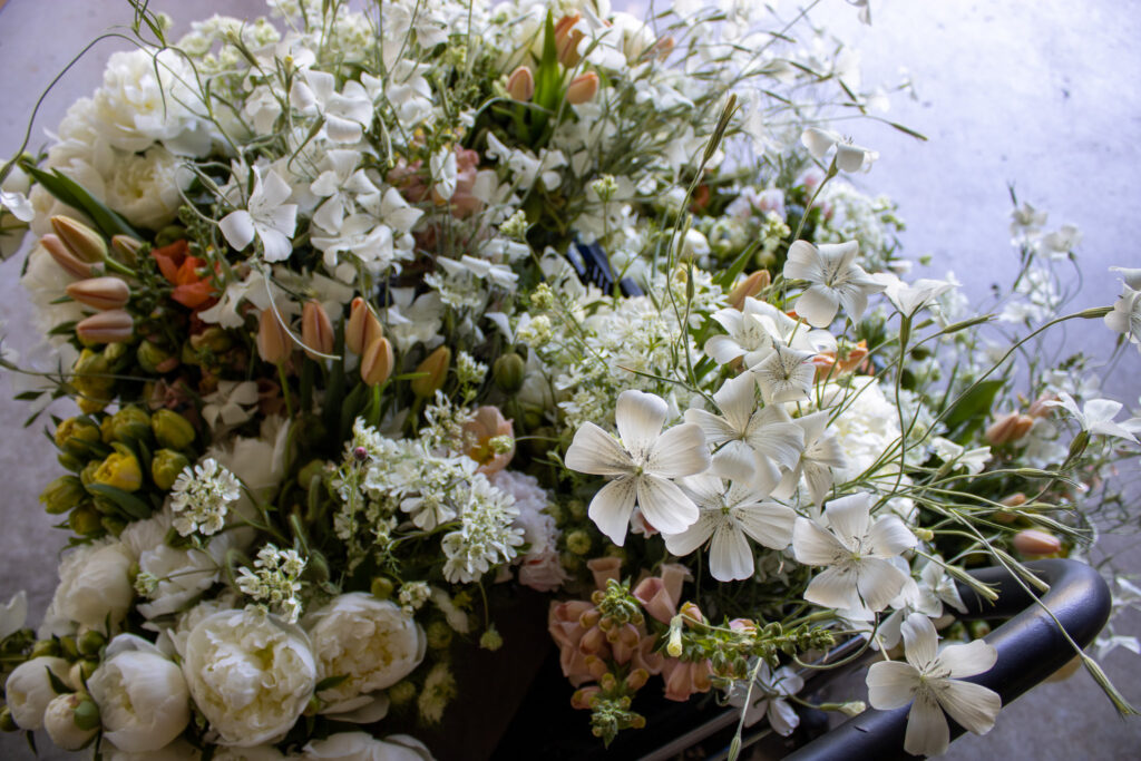 Tips for Keeping Cut Flowers Fresh In a Heat Wave